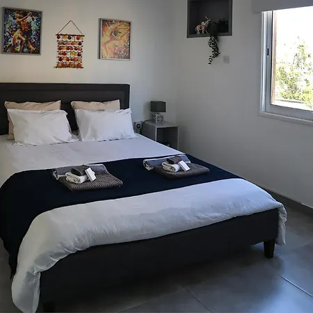 Alex's Vacation - 100m From The - 6 Guests