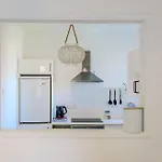 Alex's Vacation - 100m From The - 6 Guests Apartment Paphos