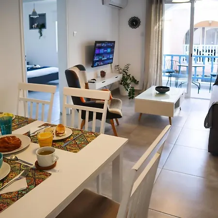 Apartman Alex's Vacation - 100m From The - 6 Guests *