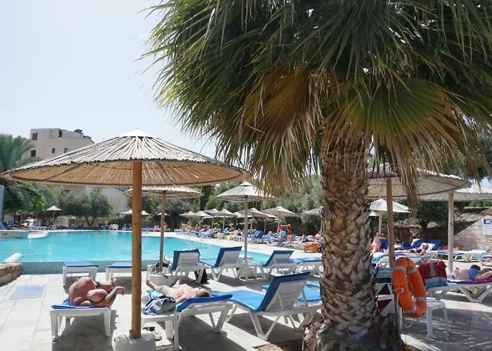 Апартаменты Alex's Vacation - 100m From The - 6 Guests *