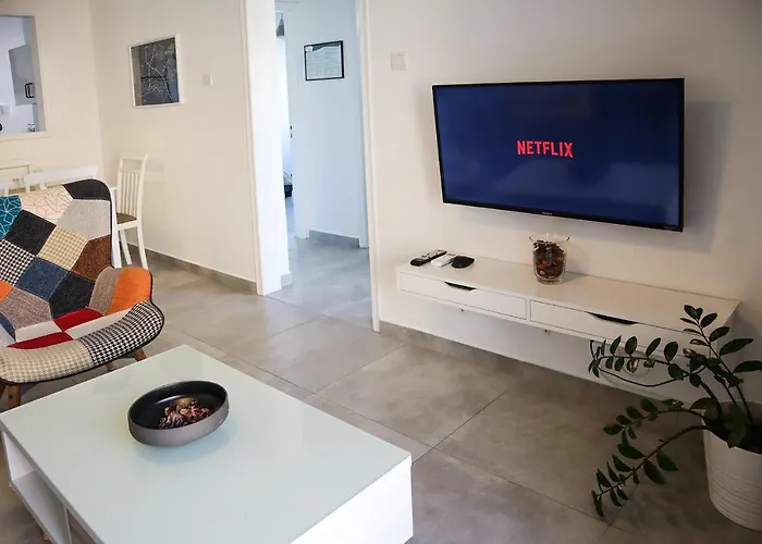 Lägenhet Alex's Vacation - 100m From The - 6 Guests Paphos