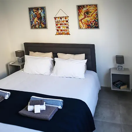 公寓 Alex's Vacation - 100m From The - 6 Guests Paphos