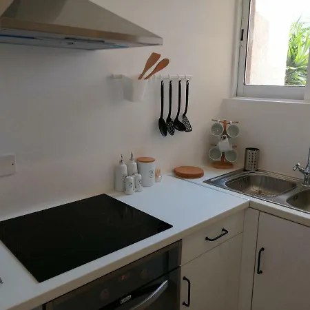 Alex's Vacation - 100m From The - 6 Guests