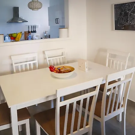 Appartement Alex's Vacation - 100m From The - 6 Guests Paphos